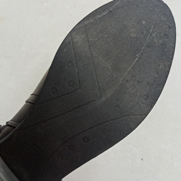 Long Shoes - Picture 6 of 10